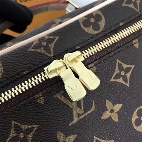 zipper louis vuitton|louis vuitton 皮革.